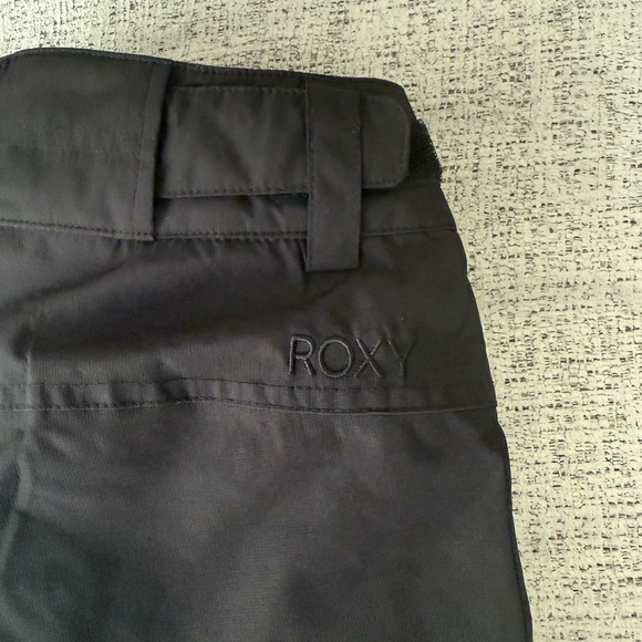 Black Roxy snow pants - Picture 4 of 7